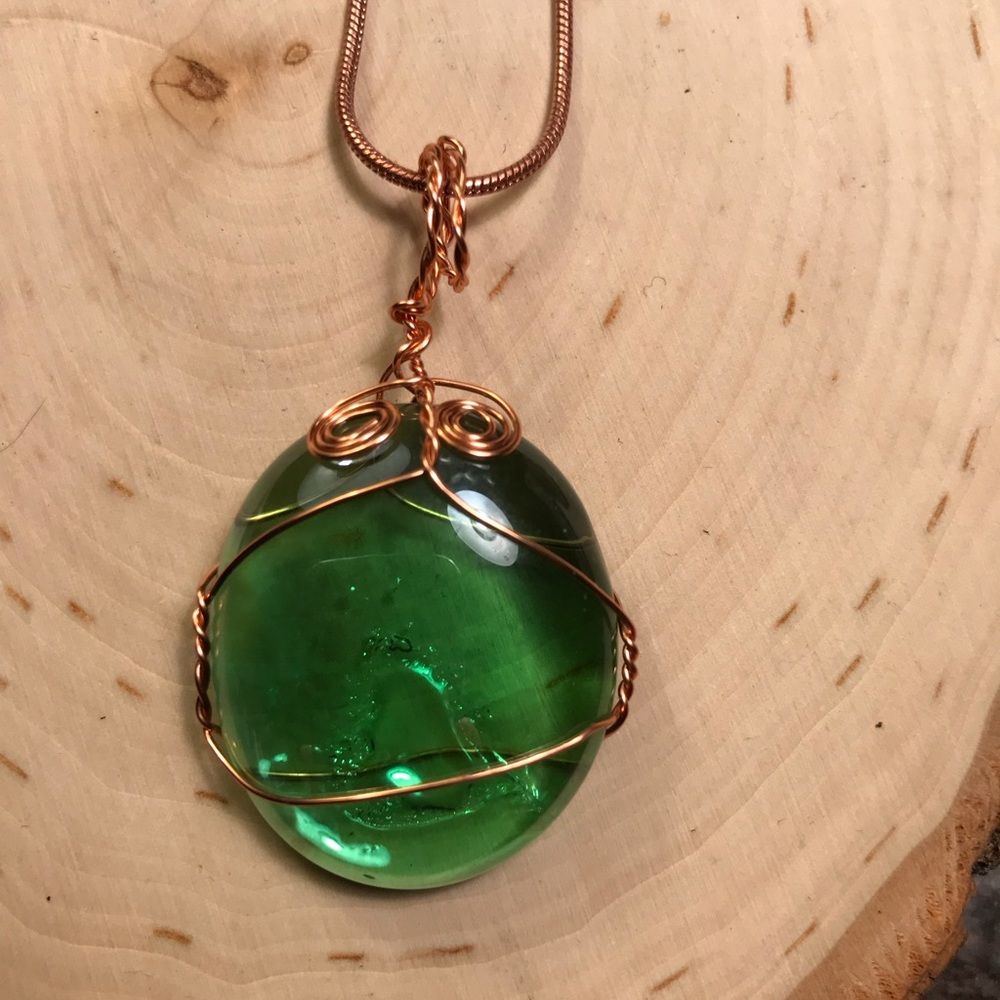 Stunning green necklace copper wrap Handmade NWT - Picture 2 of 8